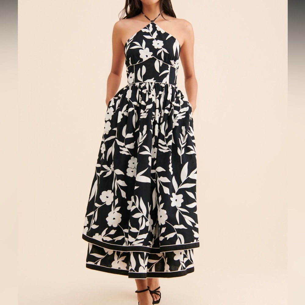 Elegant Black and White Floral Midi Dress